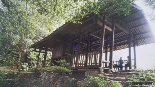 被毀前的官山橋