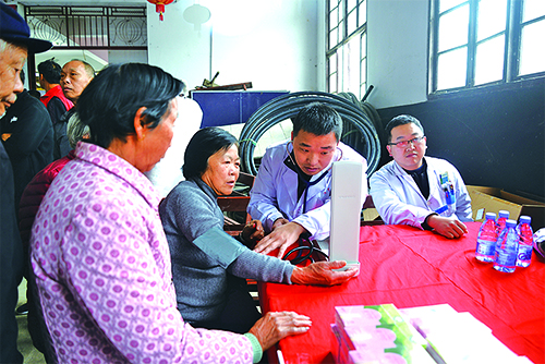 義診暖人心  防控在家門